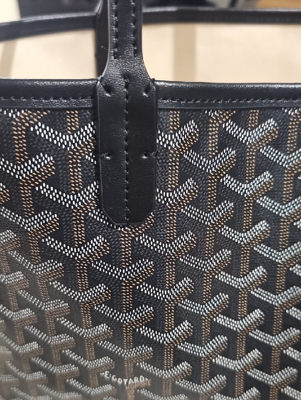 Goyard Black Patterned Tote Bag with Pouch Pre-owned - Picture 4 of 16